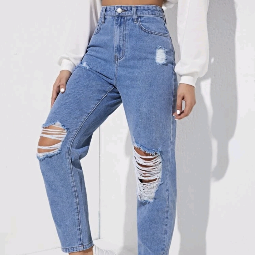 High Waist Ripped Tapered Jeans
